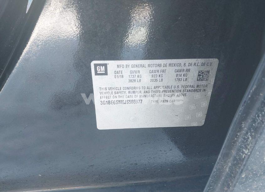 Photo 9 of 2018 Chevrolet Cruze LT AUTO (VIN 3G1BE6SM6JS586977)