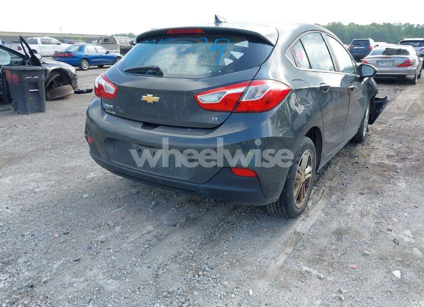 Photo 4 of 2018 Chevrolet Cruze LT AUTO (VIN 3G1BE6SM6JS654260)