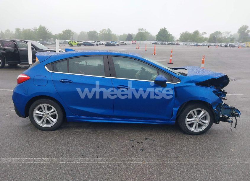 Photo 13 of 2017 Chevrolet Cruze LT AUTO (VIN 3G1BE6SM7HS532680)
