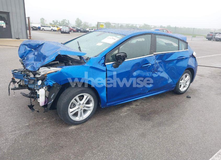 Photo 2 of 2017 Chevrolet Cruze LT AUTO (VIN 3G1BE6SM7HS532680)
