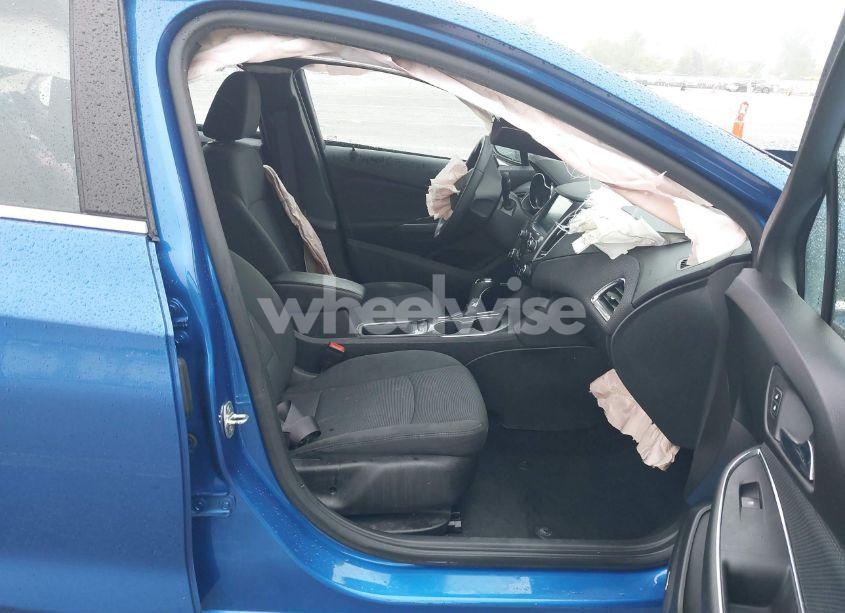 Photo 5 of 2017 Chevrolet Cruze LT AUTO (VIN 3G1BE6SM7HS532680)