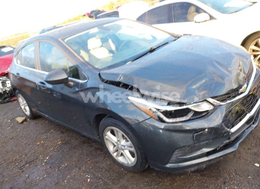 2017 Chevrolet Cruze LT AUTO (VIN 3G1BE6SM7HS535305) main photo