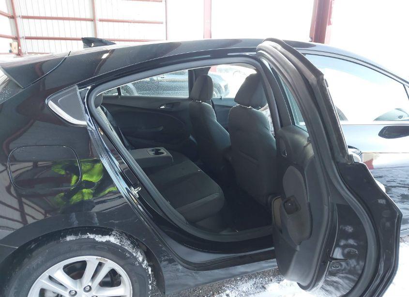 Photo 8 of 2017 Chevrolet Cruze LT AUTO (VIN 3G1BE6SM7HS538575)