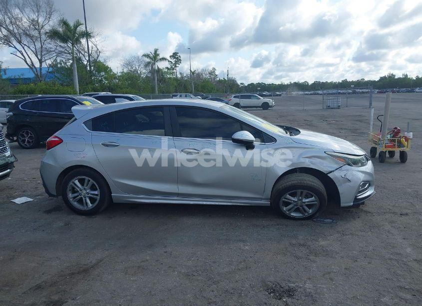 Photo 13 of 2017 Chevrolet Cruze LT AUTO (VIN 3G1BE6SM7HS546448)