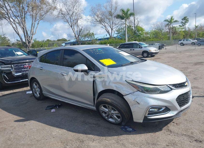 Photo 6 of 2017 Chevrolet Cruze LT AUTO (VIN 3G1BE6SM7HS546448)