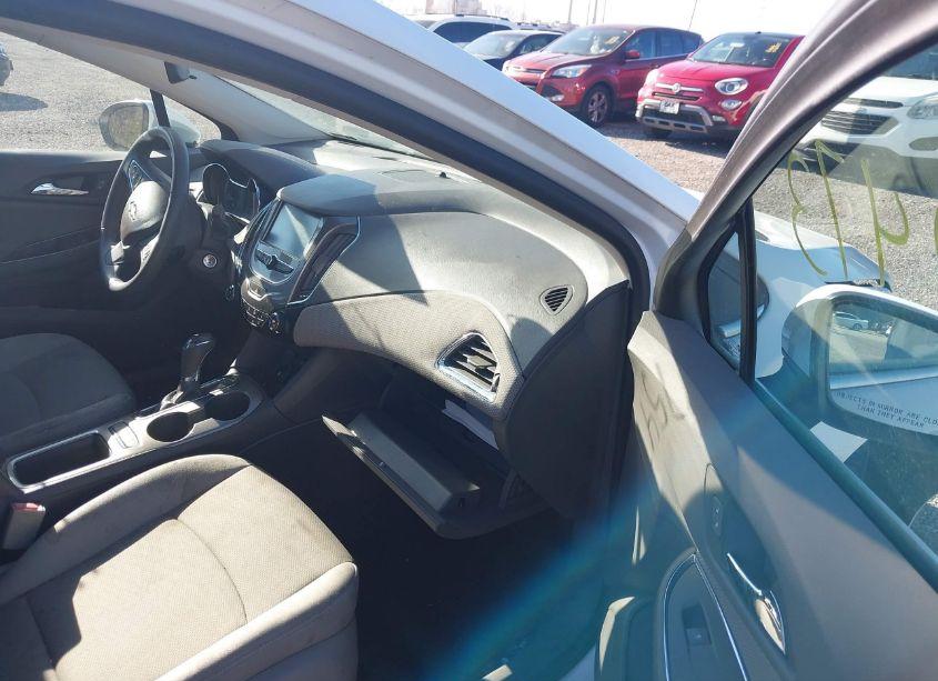 Photo 5 of 2017 Chevrolet Cruze LT AUTO (VIN 3G1BE6SM7HS569471)