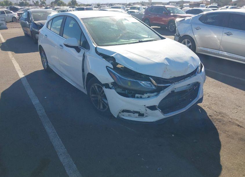 2017 Chevrolet Cruze LT AUTO (VIN 3G1BE6SM7HS585847) main photo