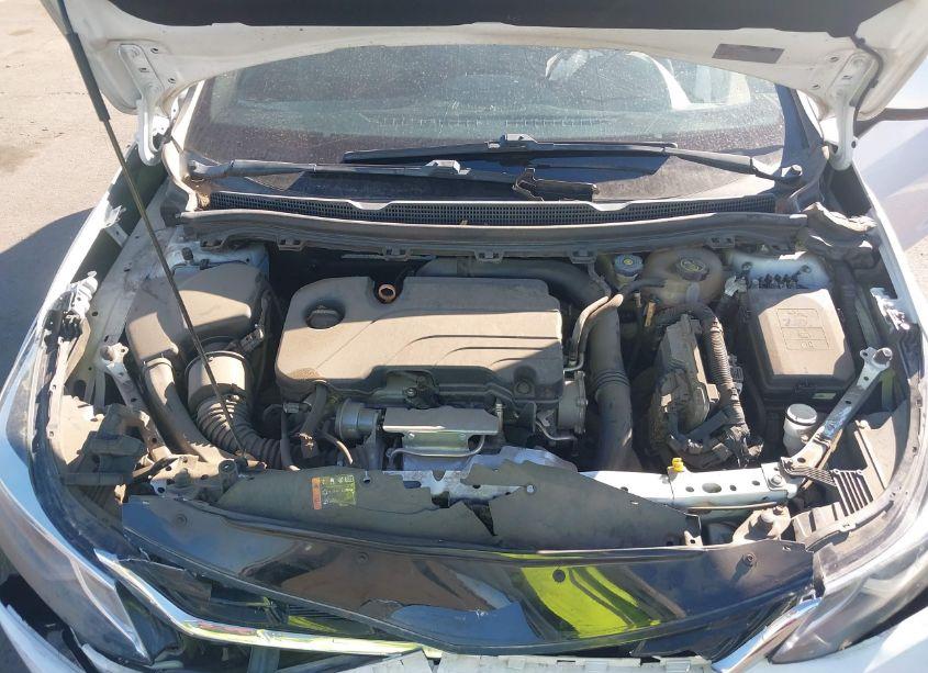 Photo 10 of 2017 Chevrolet Cruze LT AUTO (VIN 3G1BE6SM7HS585847)