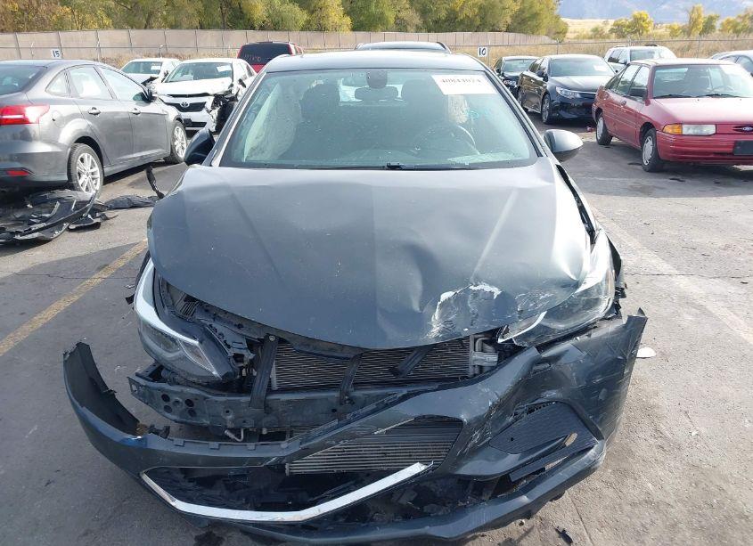 Photo 12 of 2018 Chevrolet Cruze LT AUTO (VIN 3G1BE6SM7JS596322)