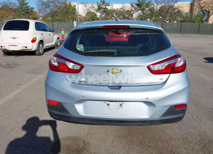 Photo 16 of 2018 Chevrolet Cruze LT AUTO (VIN 3G1BE6SM7JS606735)