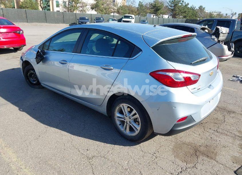 Photo 3 of 2018 Chevrolet Cruze LT AUTO (VIN 3G1BE6SM7JS606735)