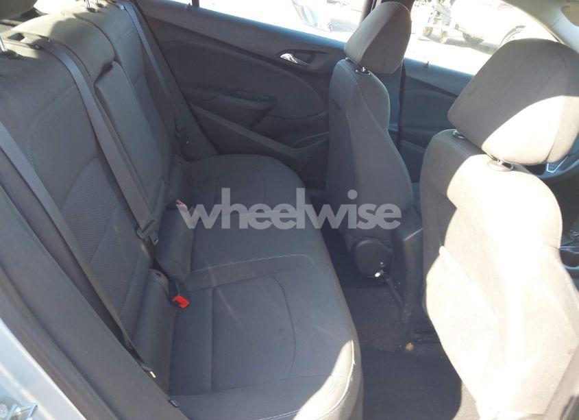 Photo 8 of 2018 Chevrolet Cruze LT AUTO (VIN 3G1BE6SM7JS606735)