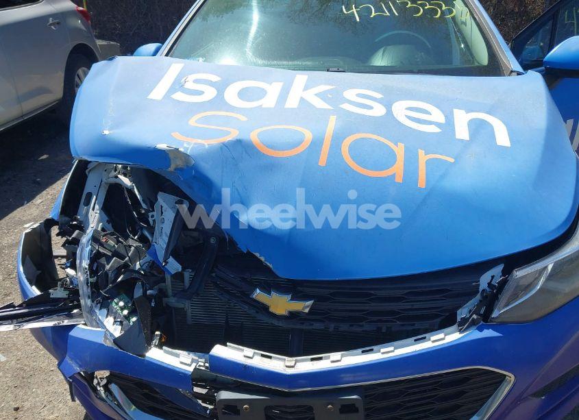 Photo 10 of 2018 Chevrolet Cruze LT AUTO (VIN 3G1BE6SM7JS622627)