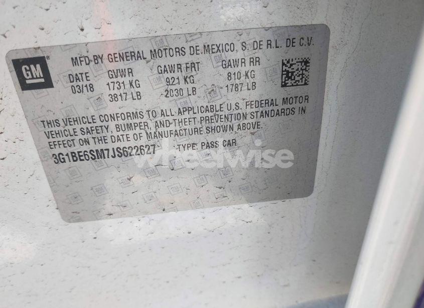 Photo 9 of 2018 Chevrolet Cruze LT AUTO (VIN 3G1BE6SM7JS622627)