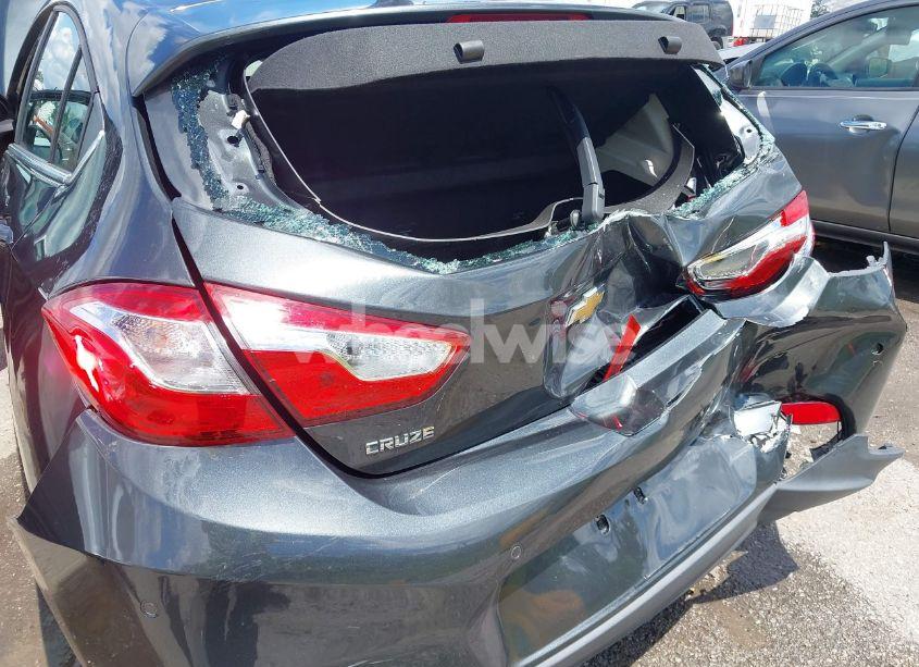 Photo 6 of 2018 Chevrolet Cruze LT AUTO (VIN 3G1BE6SM7JS653196)