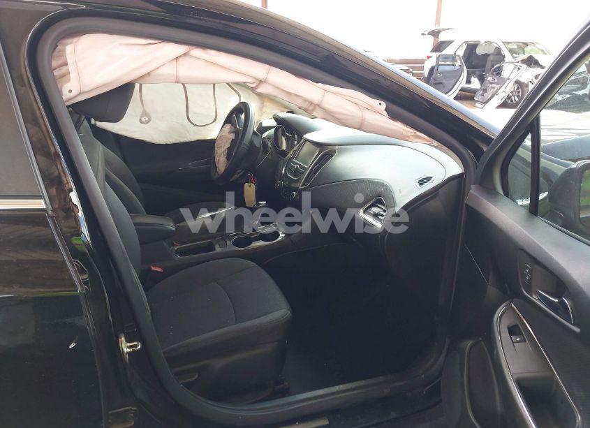 Photo 5 of 2017 Chevrolet Cruze LT AUTO (VIN 3G1BE6SM8HS509005)