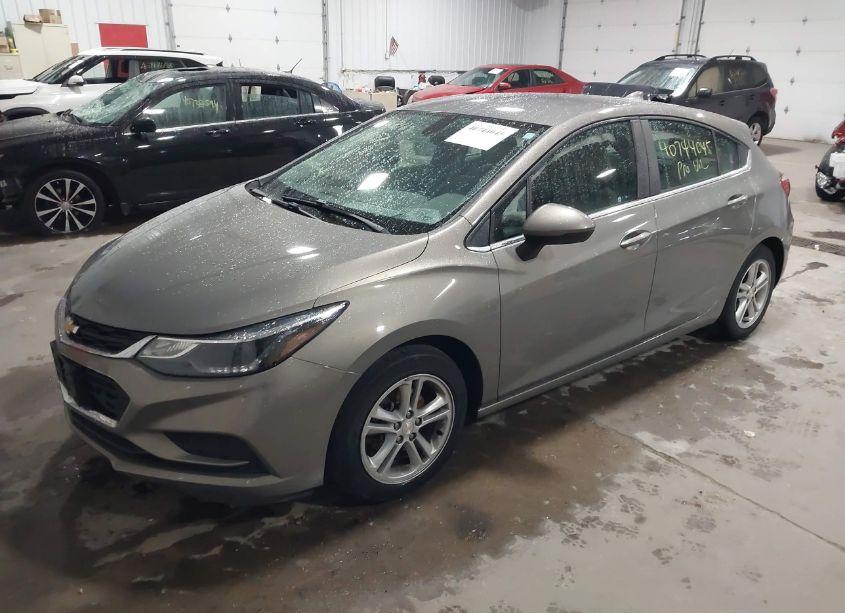 Photo 2 of 2017 Chevrolet Cruze LT AUTO (VIN 3G1BE6SM8HS534115)