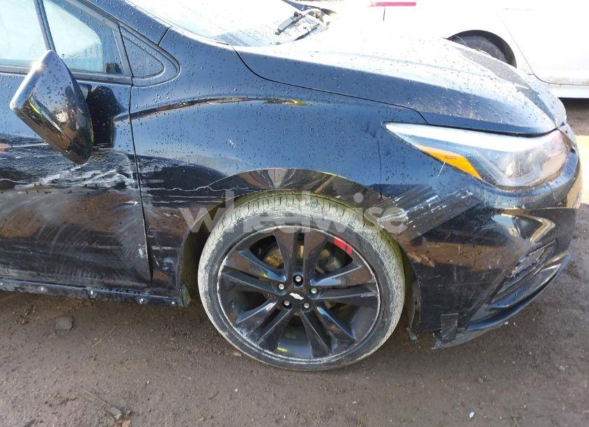 Photo 6 of 2018 Chevrolet Cruze LT AUTO (VIN 3G1BE6SM8JS602757)