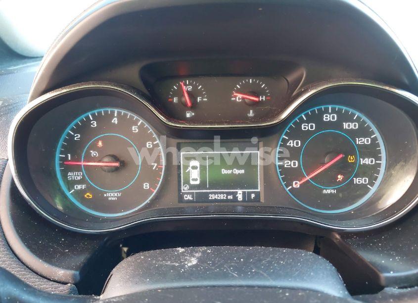 Photo 7 of 2018 Chevrolet Cruze LT AUTO (VIN 3G1BE6SM8JS602757)