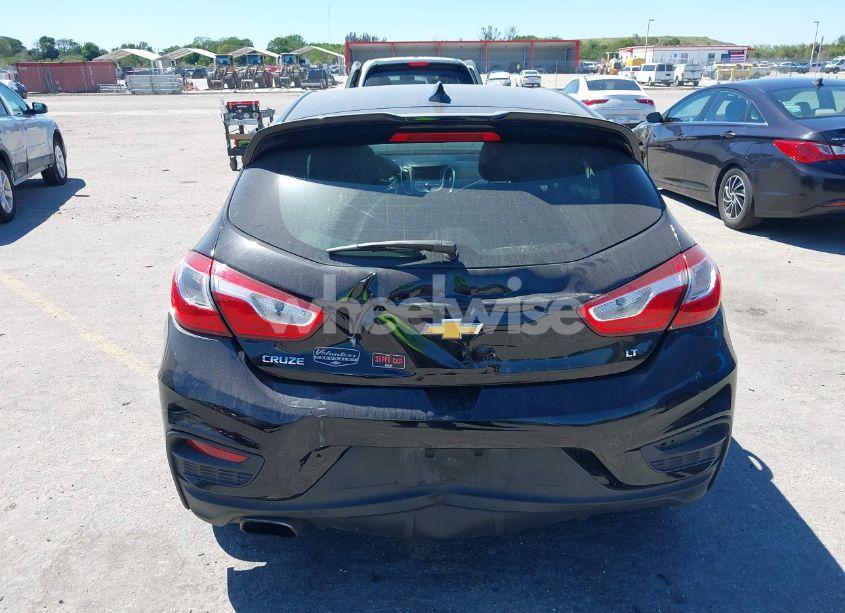 Photo 16 of 2018 Chevrolet Cruze LT AUTO (VIN 3G1BE6SM8JS648752)