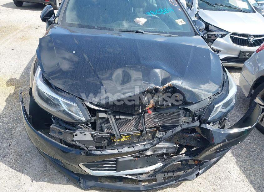 Photo 6 of 2018 Chevrolet Cruze LT AUTO (VIN 3G1BE6SM8JS648752)