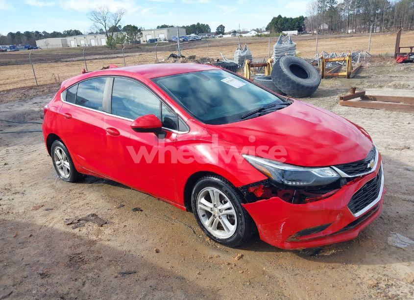 2018 Chevrolet Cruze LT AUTO (VIN 3G1BE6SM8JS651909) main photo
