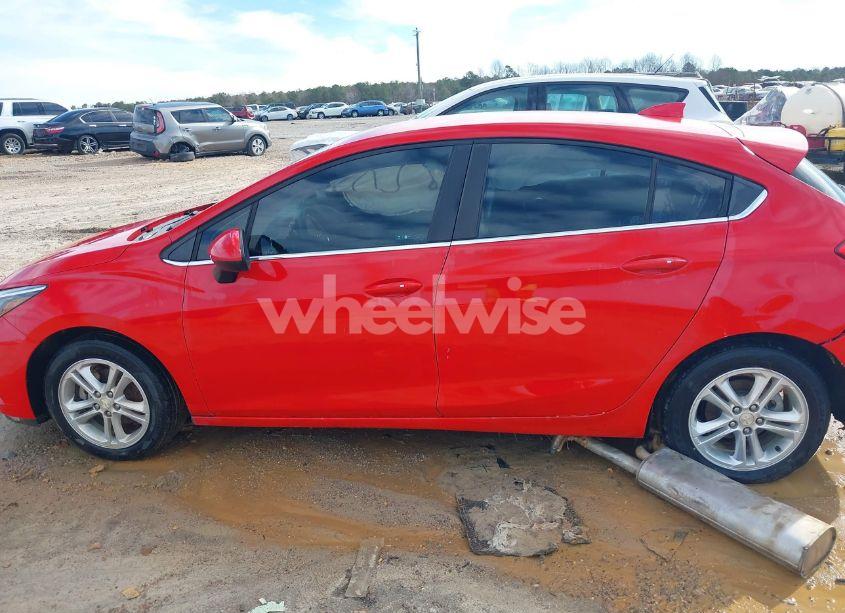 Photo 15 of 2018 Chevrolet Cruze LT AUTO (VIN 3G1BE6SM8JS651909)