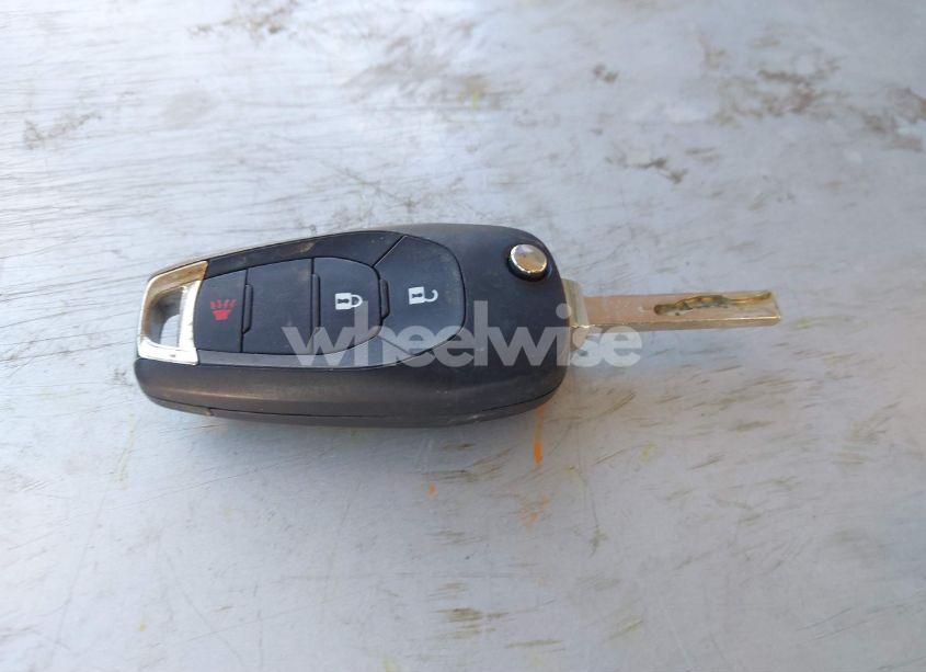 Photo 11 of 2018 Chevrolet Cruze LT AUTO (VIN 3G1BE6SM8JS653921)