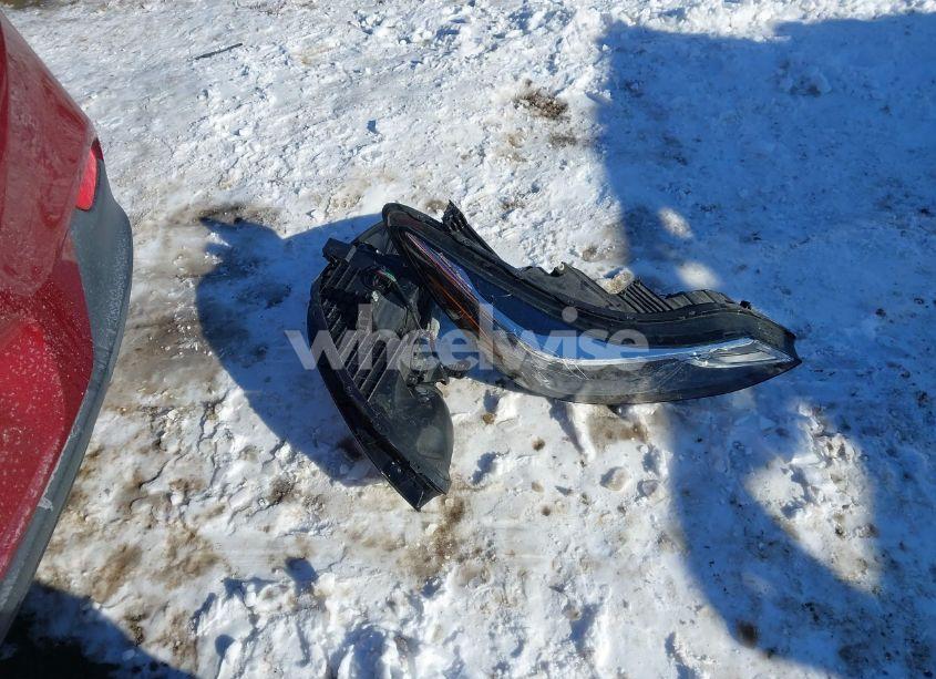 Photo 12 of 2018 Chevrolet Cruze LT AUTO (VIN 3G1BE6SM8JS653921)