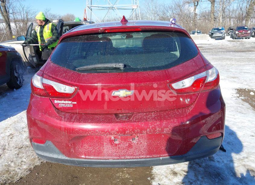 Photo 17 of 2018 Chevrolet Cruze LT AUTO (VIN 3G1BE6SM8JS653921)