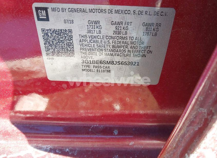 Photo 9 of 2018 Chevrolet Cruze LT AUTO (VIN 3G1BE6SM8JS653921)