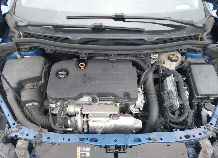 Photo 10 of 2019 Chevrolet Cruze LT (VIN 3G1BE6SM8KS599473)