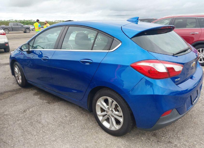 Photo 3 of 2019 Chevrolet Cruze LT (VIN 3G1BE6SM8KS599473)