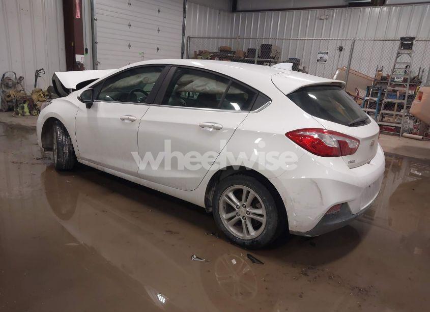 Photo 3 of 2017 Chevrolet Cruze LT AUTO (VIN 3G1BE6SM9HS510518)