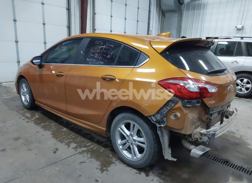 Photo 3 of 2017 Chevrolet Cruze LT AUTO (VIN 3G1BE6SM9HS550839)