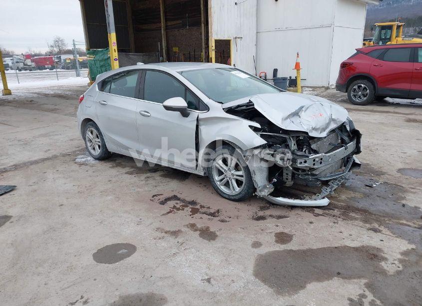 2017 Chevrolet Cruze LT (VIN 3G1BE6SM9HS609257) main photo