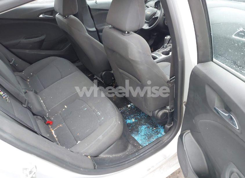 Photo 8 of 2017 Chevrolet Cruze LT (VIN 3G1BE6SM9HS609257)