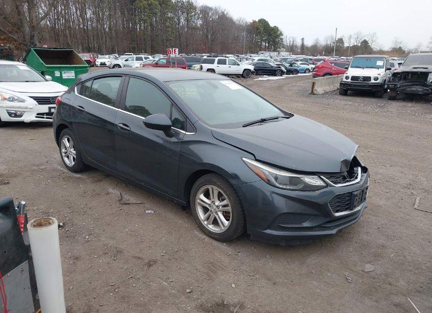 2017 Chevrolet Cruze LT AUTO (VIN 3G1BE6SM9HS615057) main photo