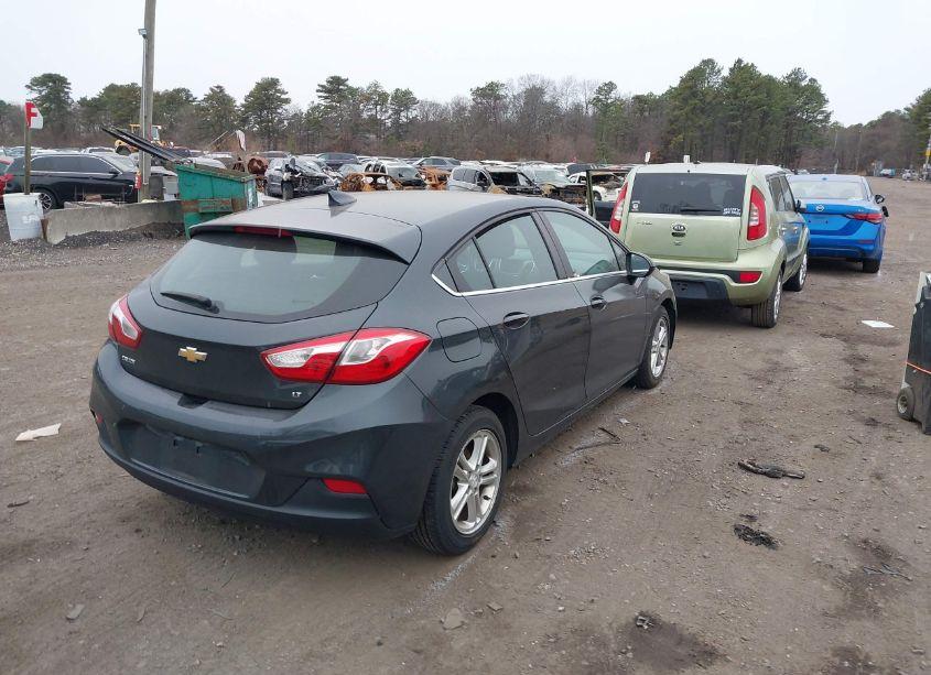 Photo 4 of 2017 Chevrolet Cruze LT AUTO (VIN 3G1BE6SM9HS615057)