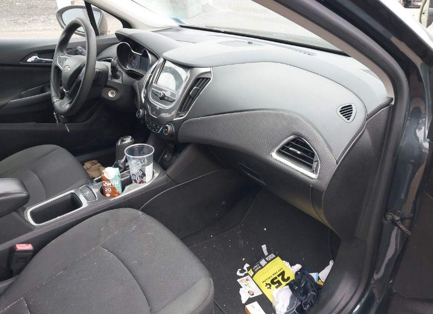 Photo 5 of 2017 Chevrolet Cruze LT AUTO (VIN 3G1BE6SM9HS615057)