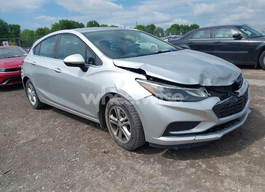 2017 Chevrolet Cruze LT AUTO (VIN 3G1BE6SMXHS581730) main photo