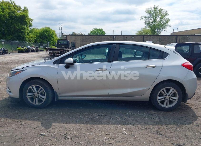 Photo 15 of 2017 Chevrolet Cruze LT AUTO (VIN 3G1BE6SMXHS581730)