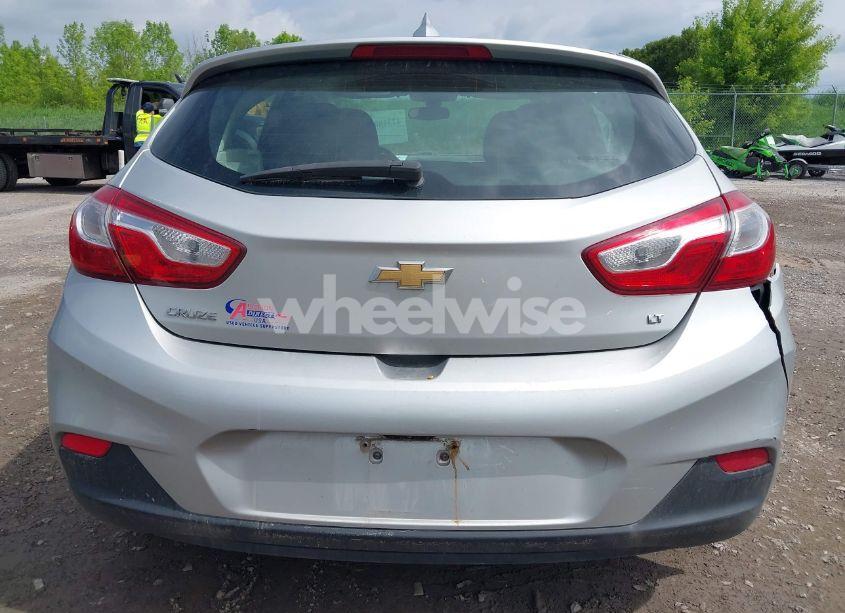 Photo 17 of 2017 Chevrolet Cruze LT AUTO (VIN 3G1BE6SMXHS581730)