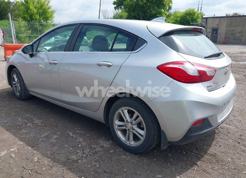 Photo 3 of 2017 Chevrolet Cruze LT AUTO (VIN 3G1BE6SMXHS581730)