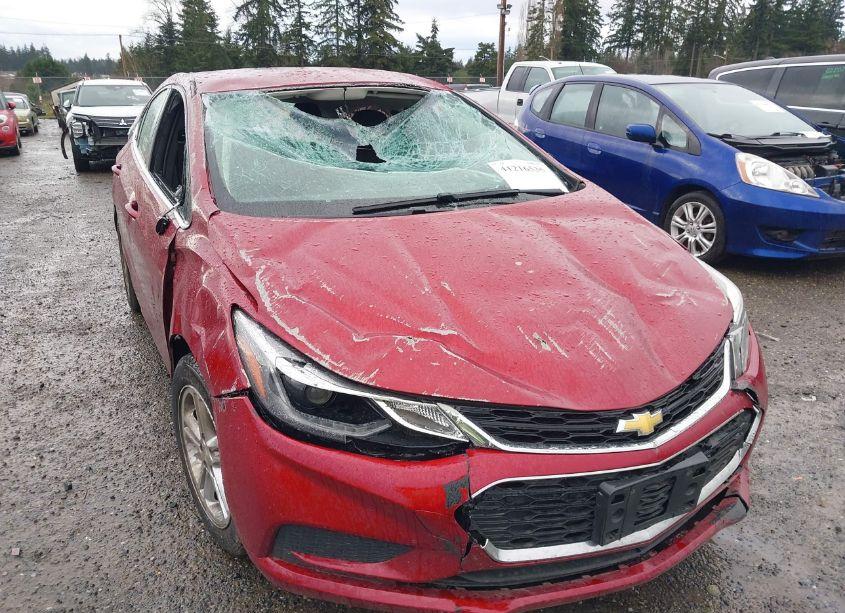 Photo 6 of 2017 Chevrolet Cruze LT AUTO (VIN 3G1BE6SMXHS583722)