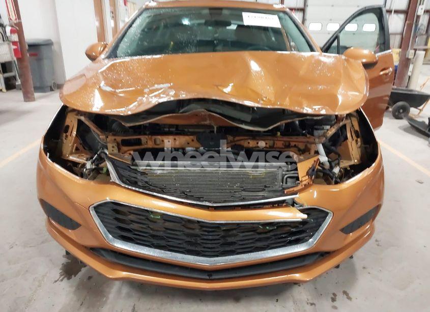 Photo 6 of 2017 Chevrolet Cruze LT AUTO (VIN 3G1BE6SMXHS603306)