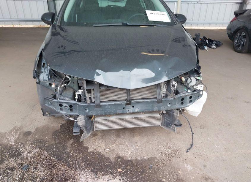 Photo 6 of 2018 Chevrolet Cruze LT AUTO (VIN 3G1BE6SMXJS594449)