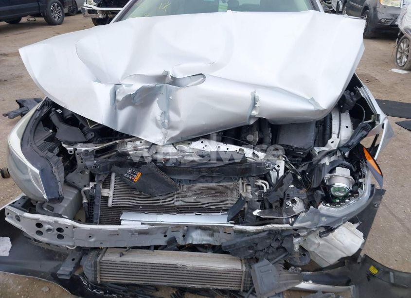 Photo 10 of 2018 Chevrolet Cruze LT AUTO (VIN 3G1BE6SMXJS655329)