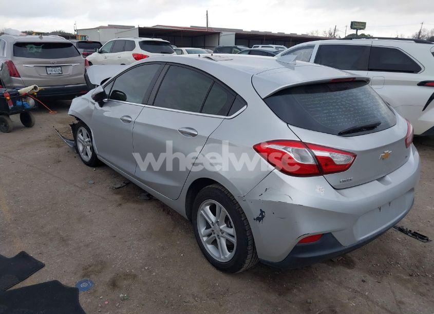 Photo 3 of 2018 Chevrolet Cruze LT AUTO (VIN 3G1BE6SMXJS655329)