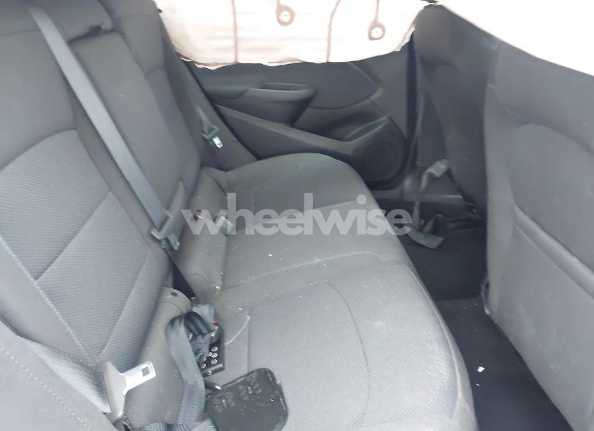 Photo 8 of 2018 Chevrolet Cruze LT AUTO (VIN 3G1BE6SMXJS655329)